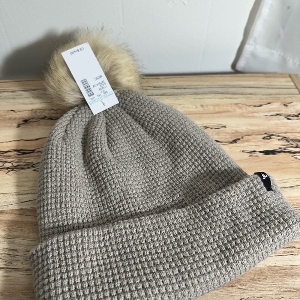LAST CHANCE Maurices Tan and Cream Knit Beanie Hat